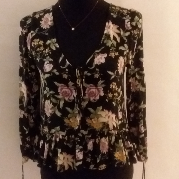 American Eagle Outfitters Black floral long blouse - Picture 6 of 7